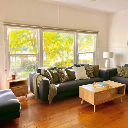 Charlie'S Beach House Byron Bay Exterior photo